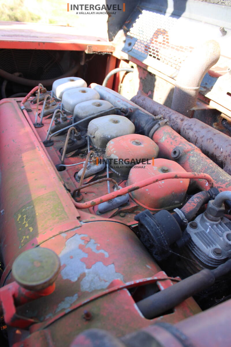 Gumikerekes forgó kotró - O&K 42