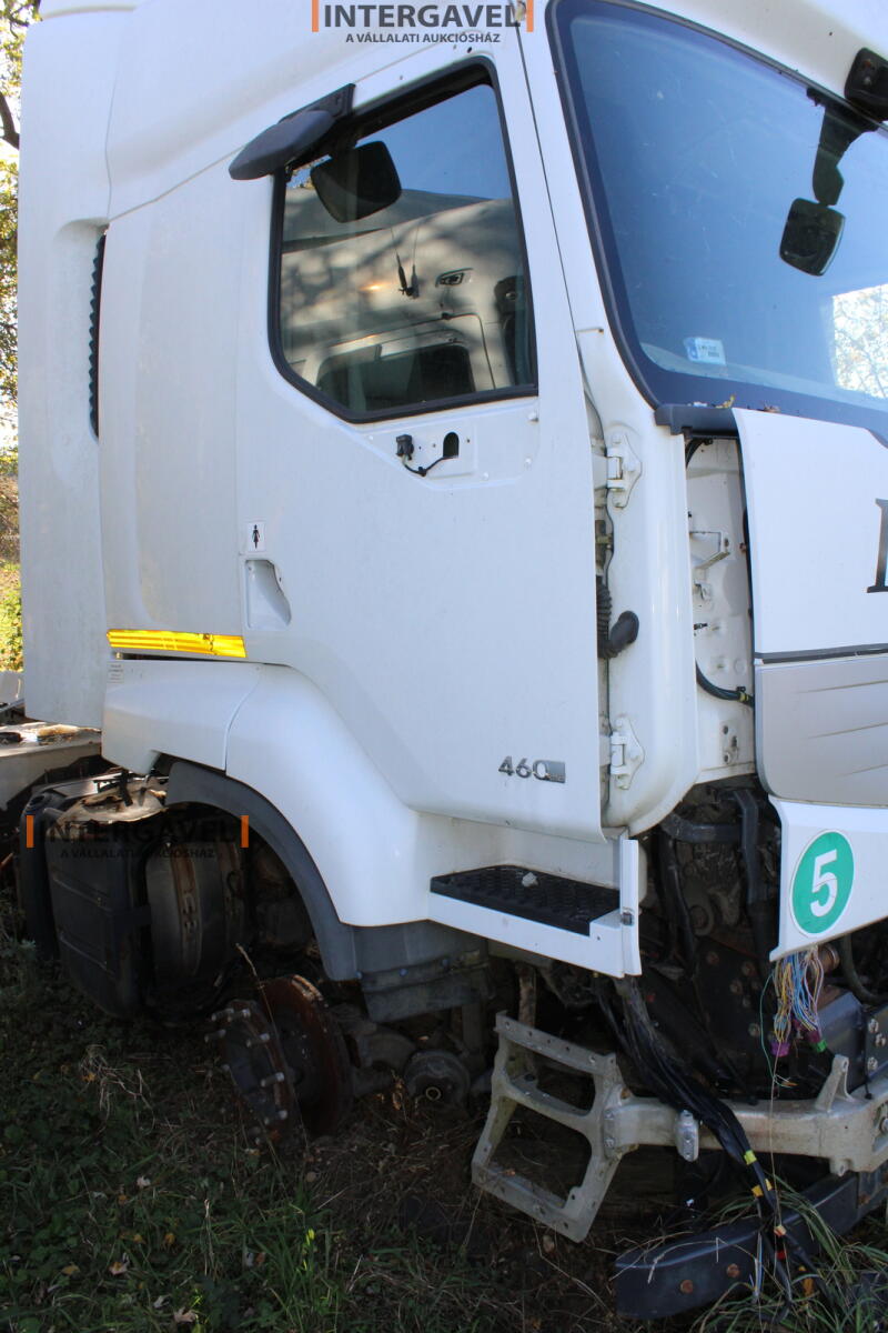 Nyerges vontató - Renault 16