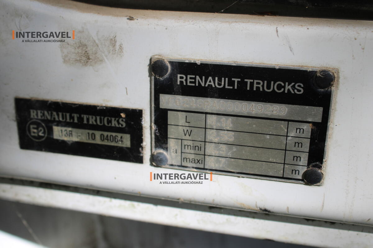 Nyerges vontató - Renault 19