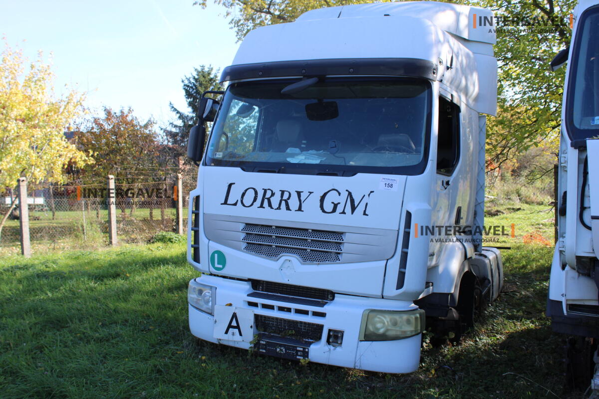 Nyerges vontató - Renault