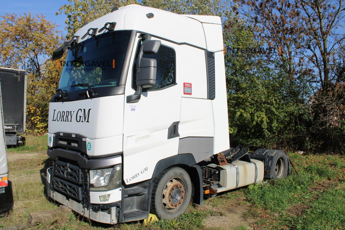 Nyerges vontató - Renault