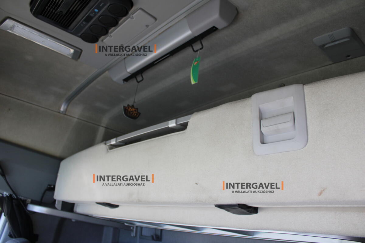 Nyerges vontató - Renault 26