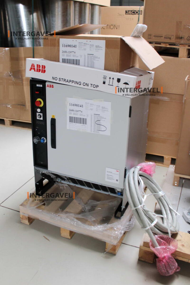 Robot - ABB; IRB 2600 9