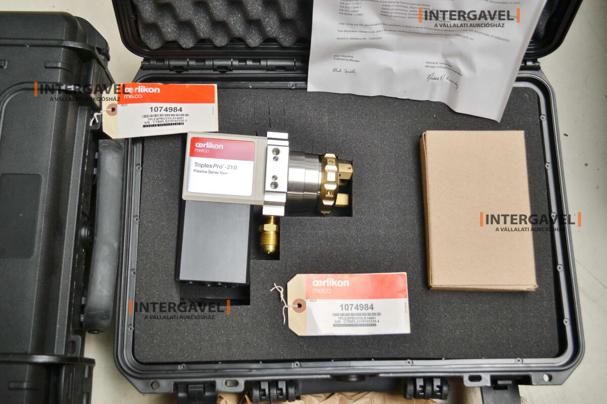 Plasma spraying equipment 5