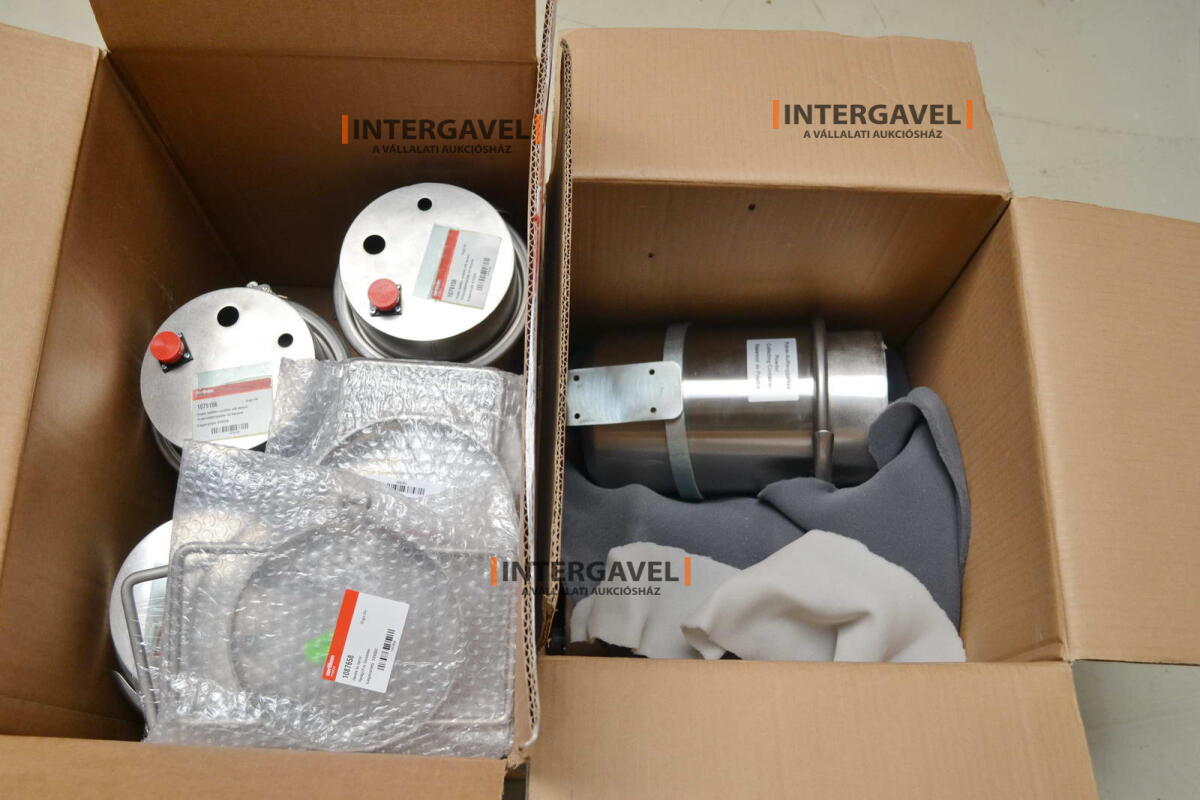 Plasma spraying equipment 17