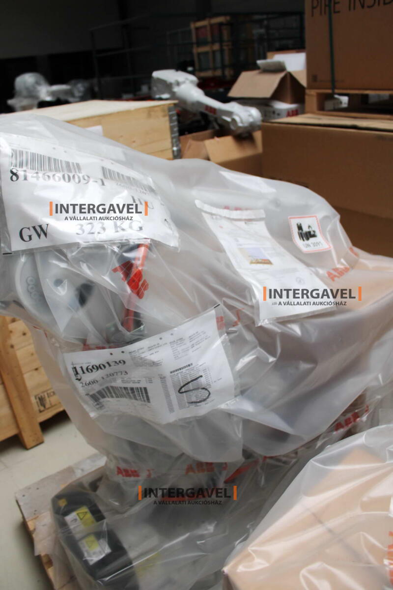 Robot - ABB; IRB 2600 4