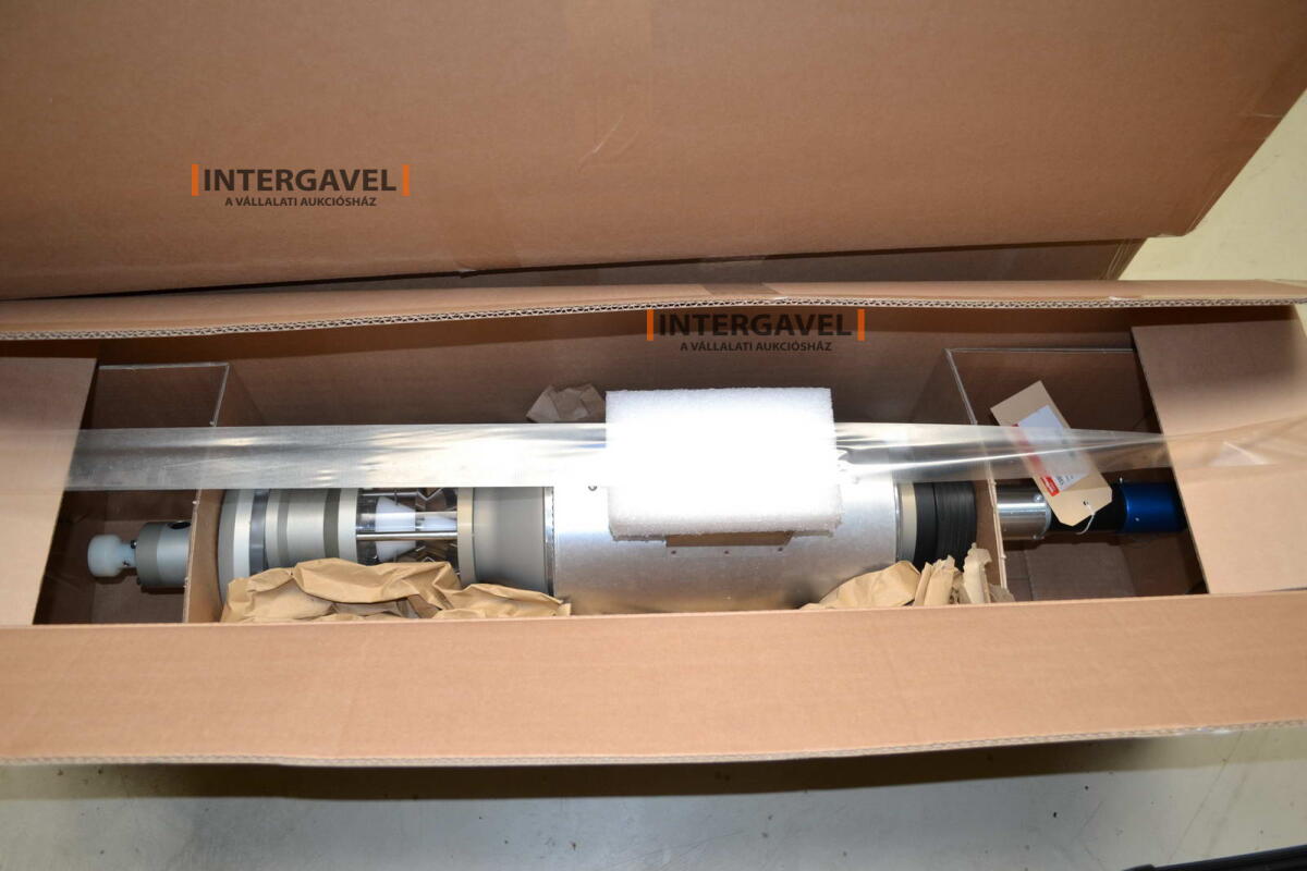 Plasma spraying equipment 15