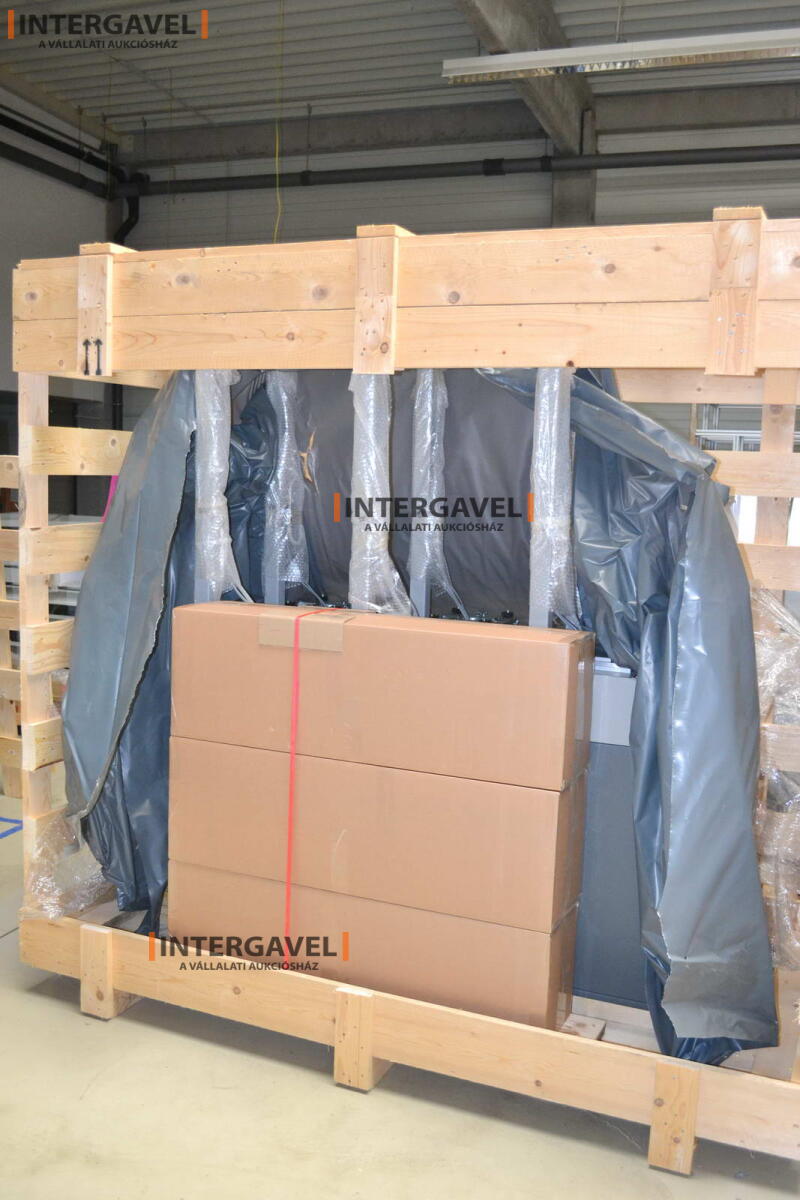 Plasma spraying equipment 18