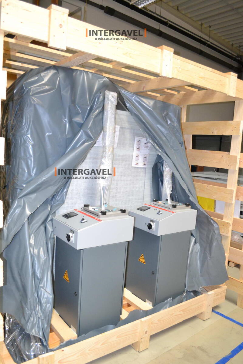 Plasma spraying equipment 22