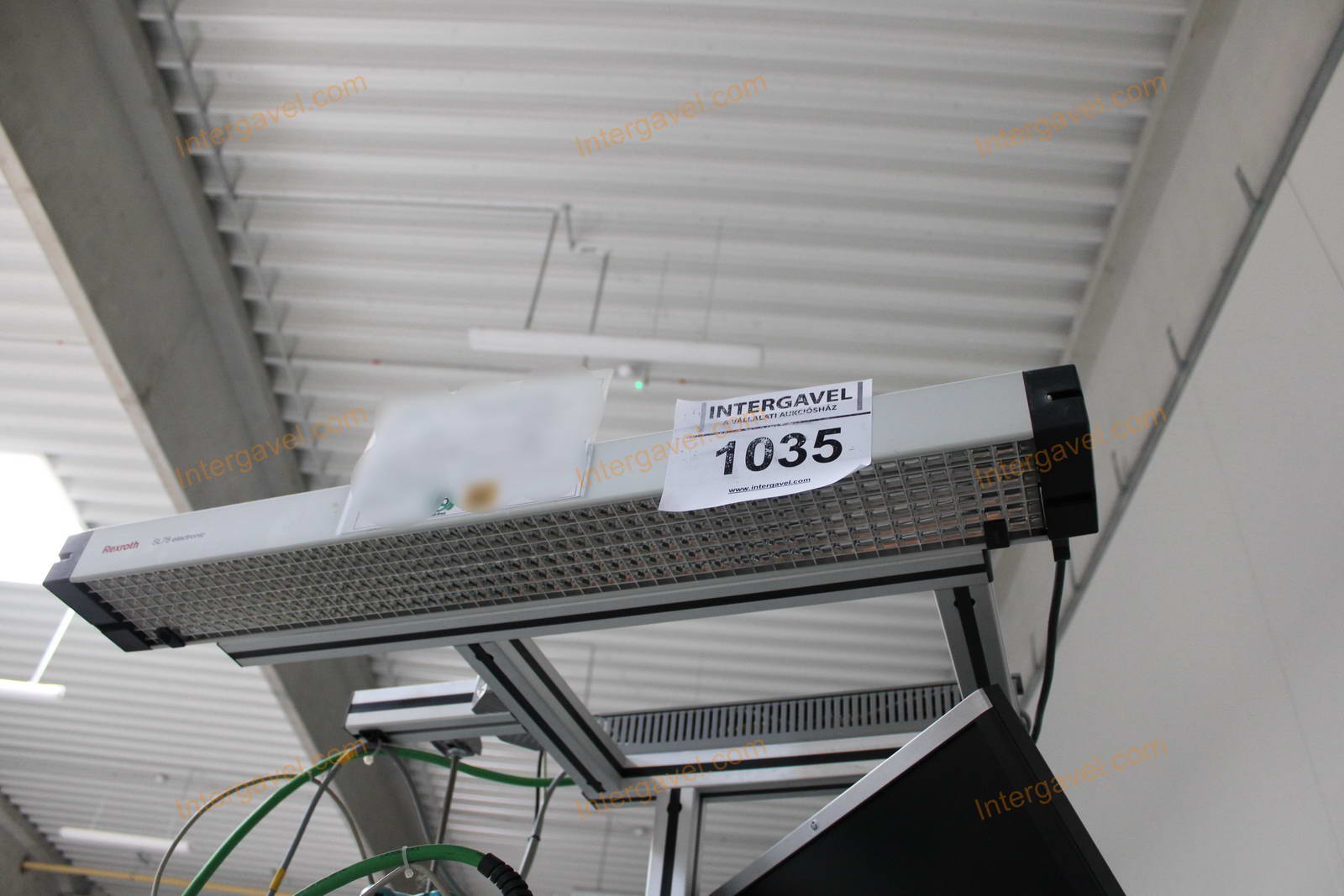 Bontott szerelő munkahely 15