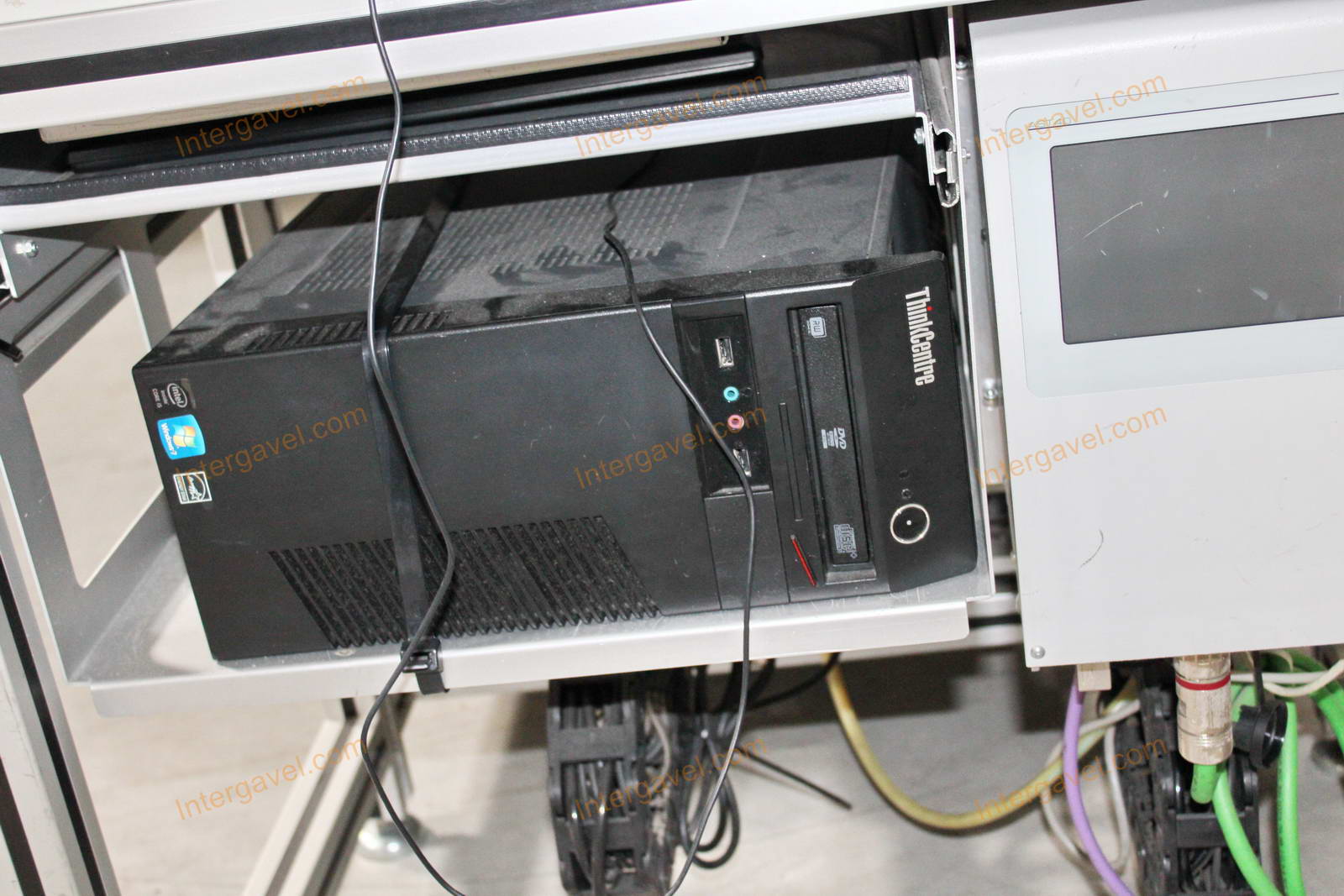 Bontott szerelő munkahely 20