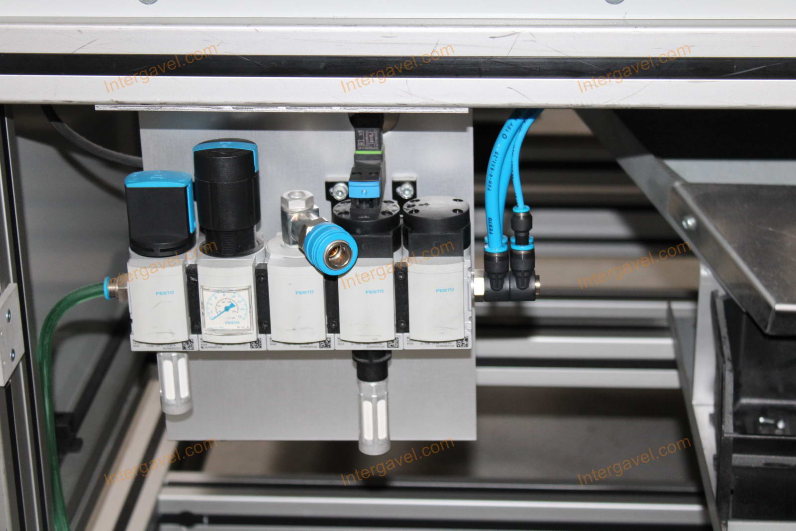 Bontott szerelő célgép 27