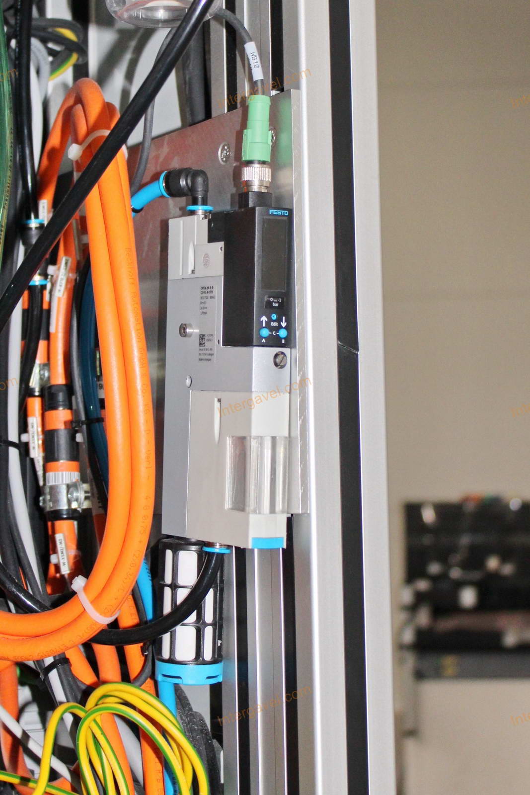 Bontott szerelő célgép 29