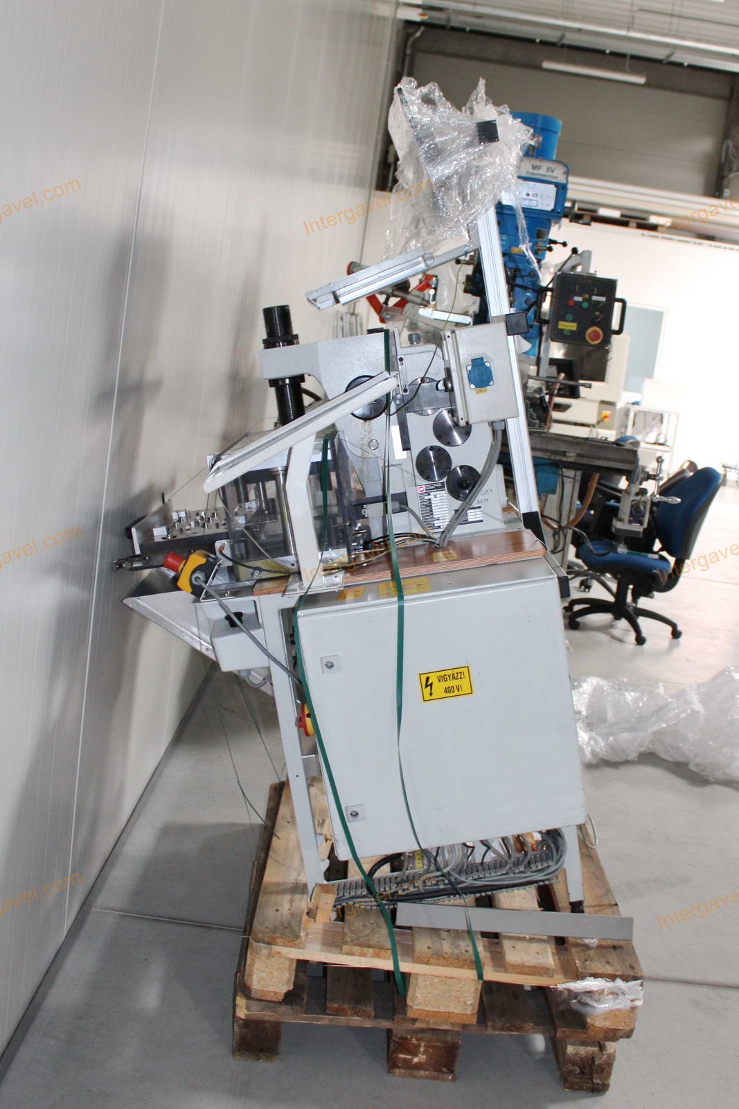 Bontott szerelő munkahely 8