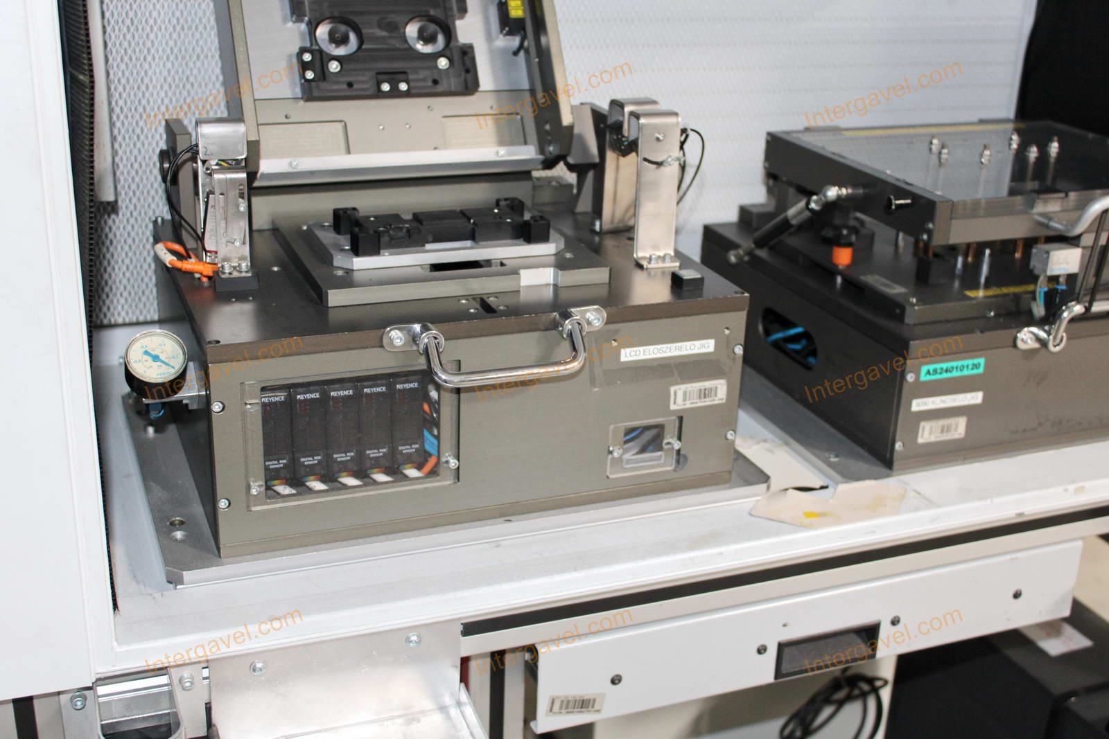 Bontott szerelő munkahely 8