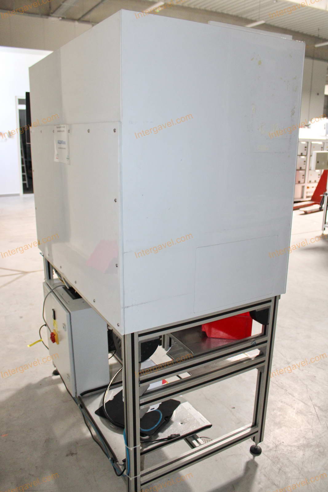 Bontott szerelő munkahely 14