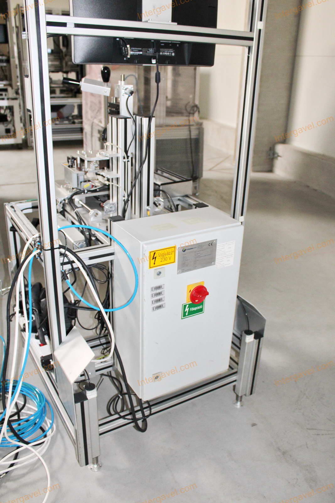 Bontott szerelő munkahely 22