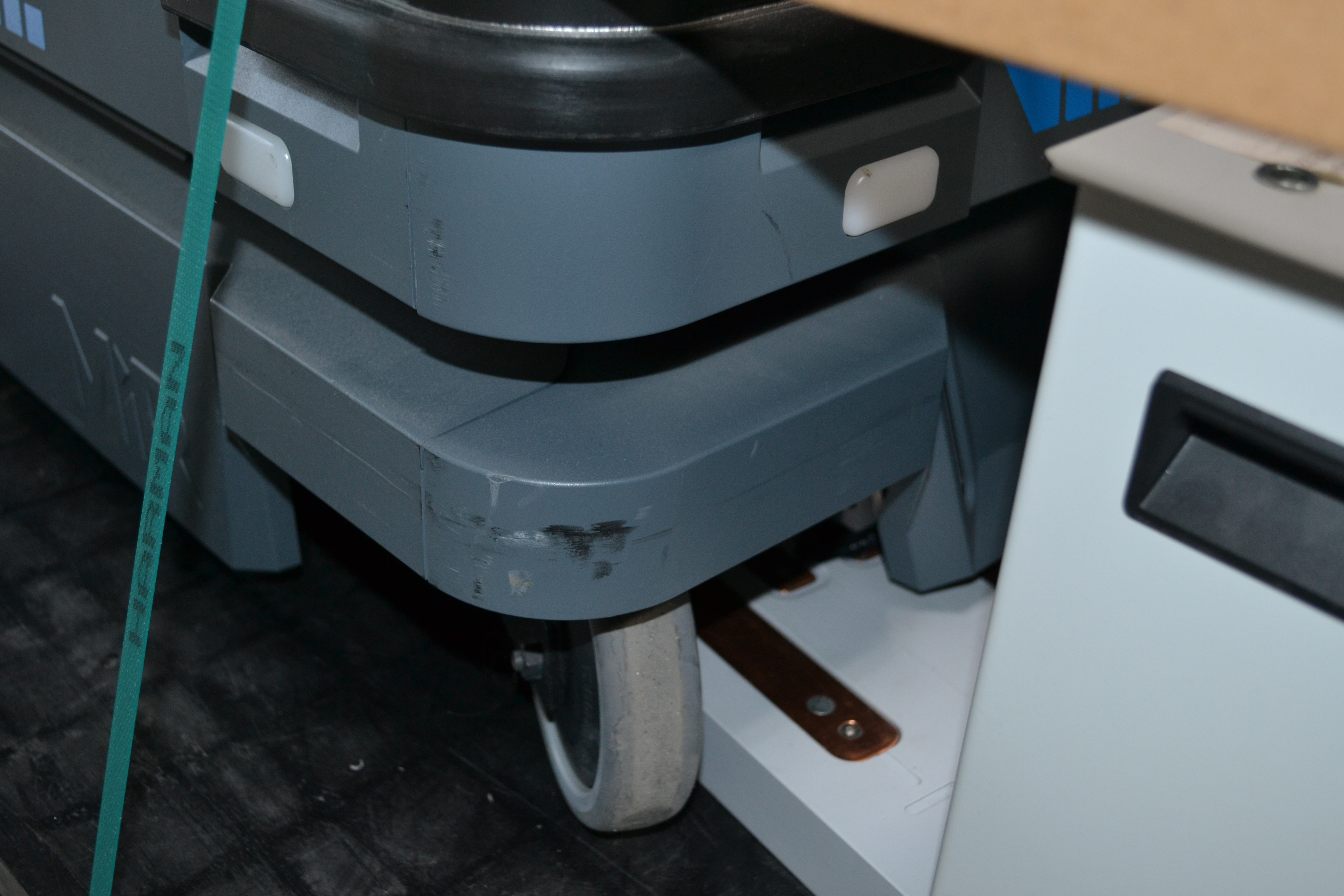 VEP MIR 250 szállító robot 9