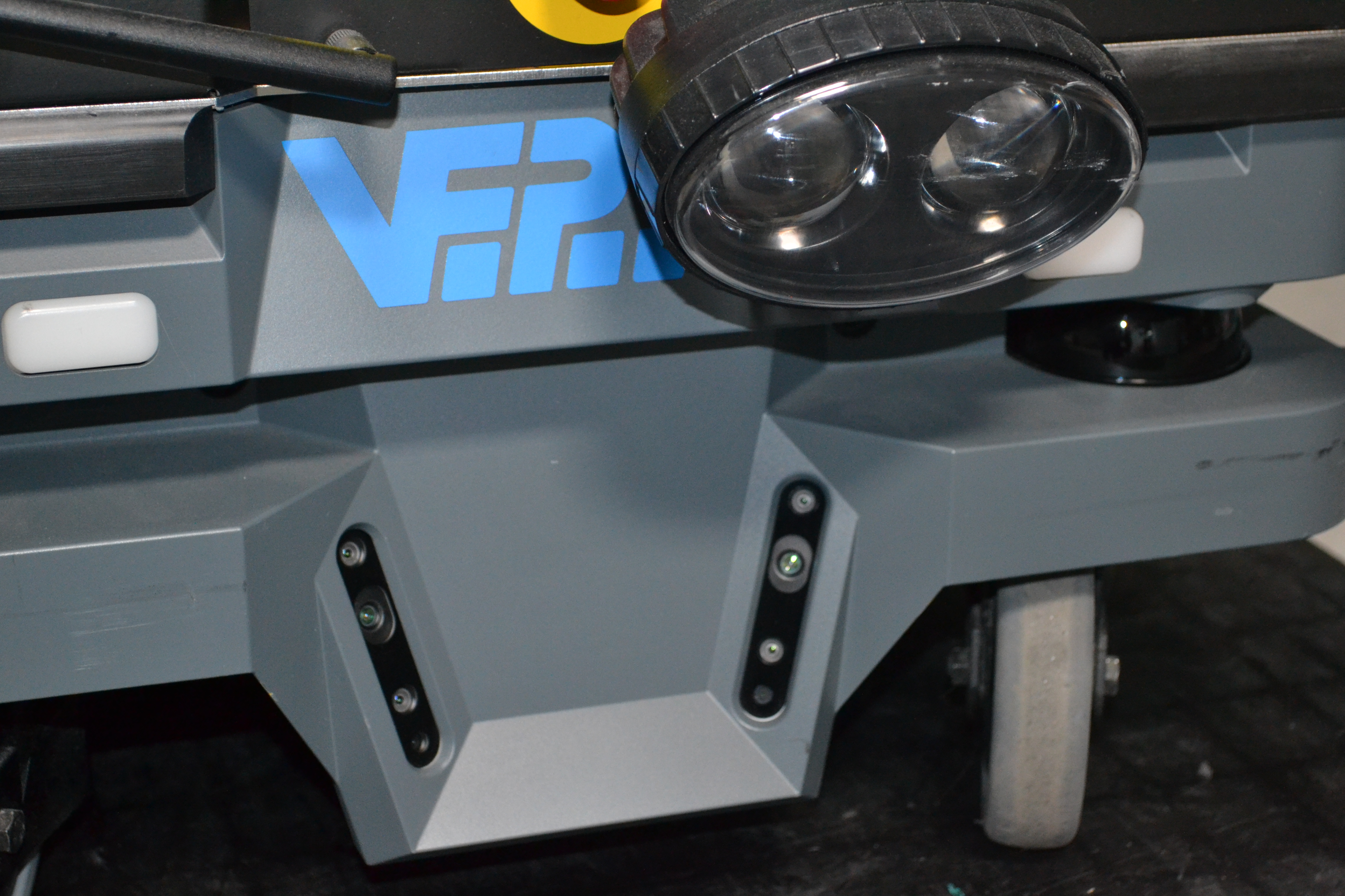 VEP MIR 250 szállító robot 15