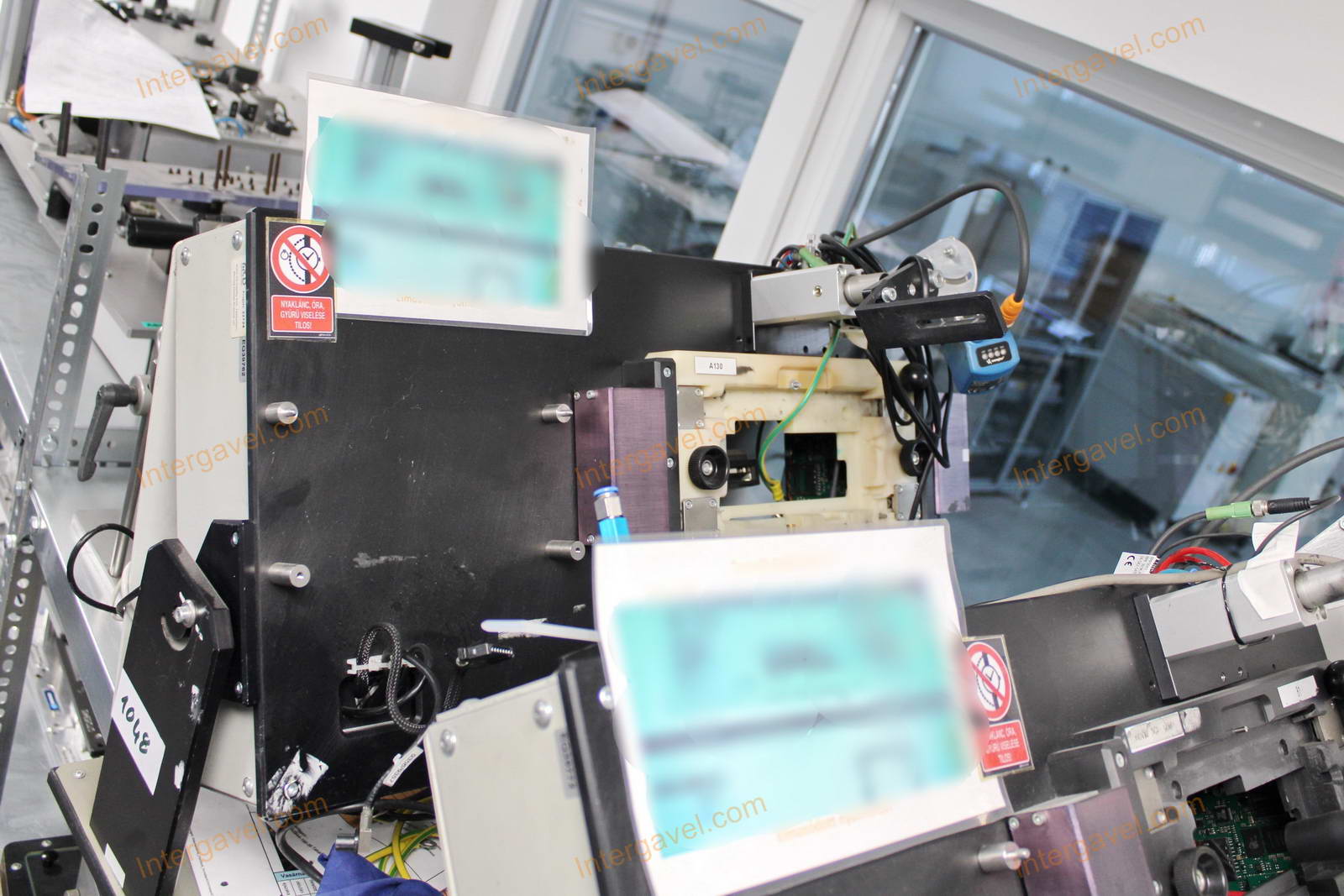 Vegyes bontott adapterek 9