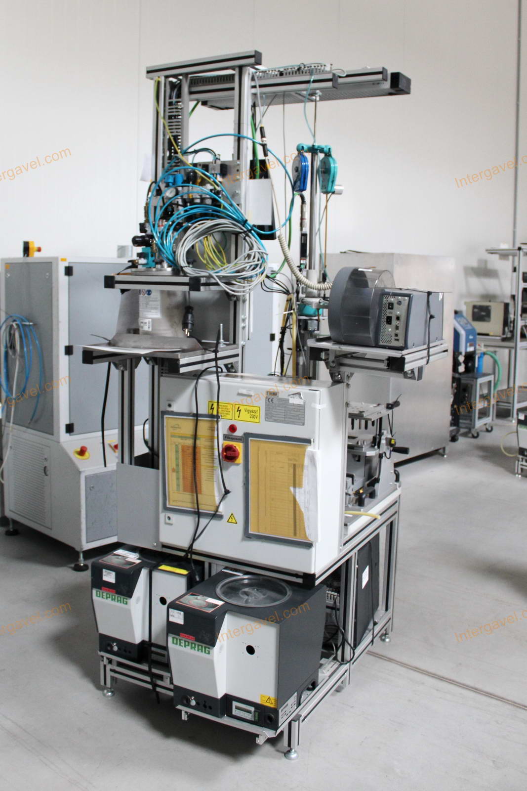 Bontott szerelő munkahely 2