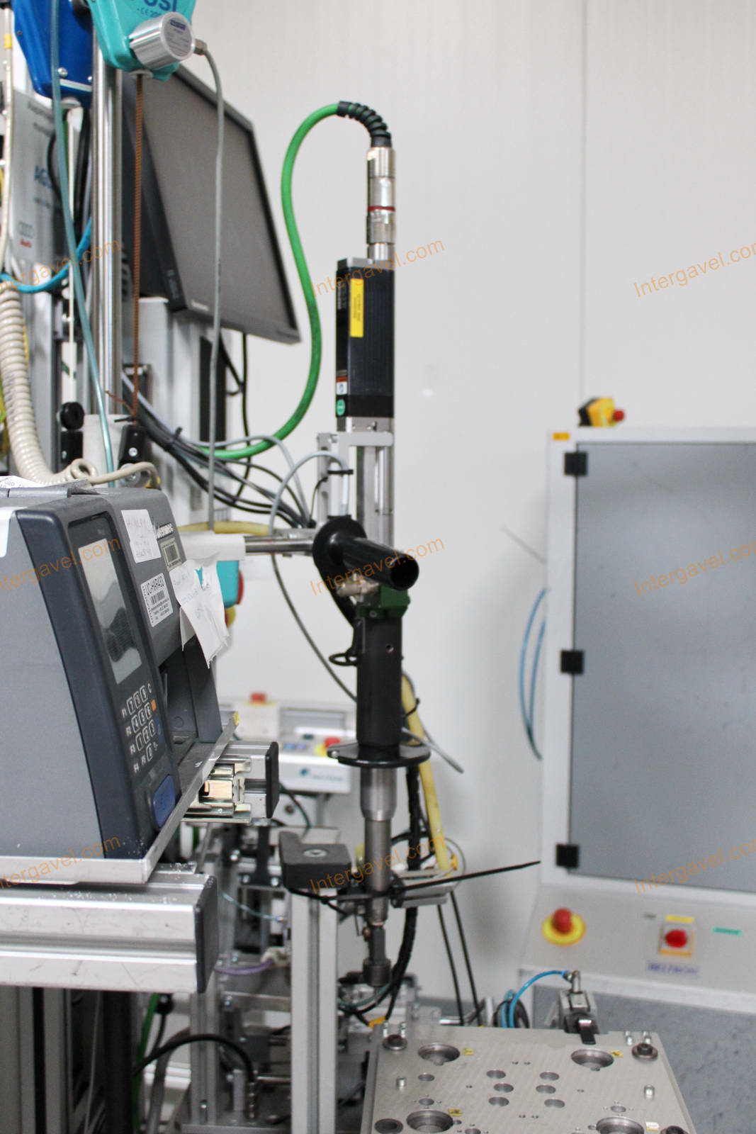 Bontott szerelő munkahely 5