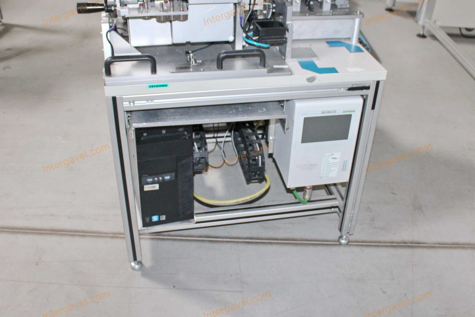 Bontott szerelő munkahely 19