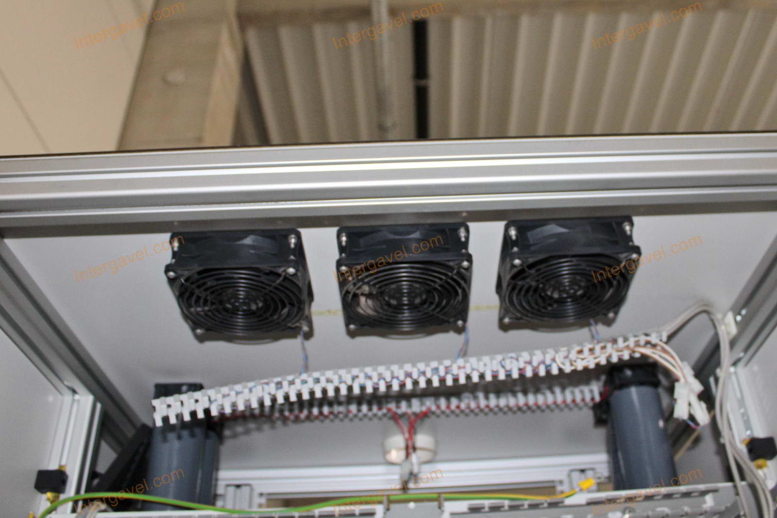 Bontott teszt munkahely 5