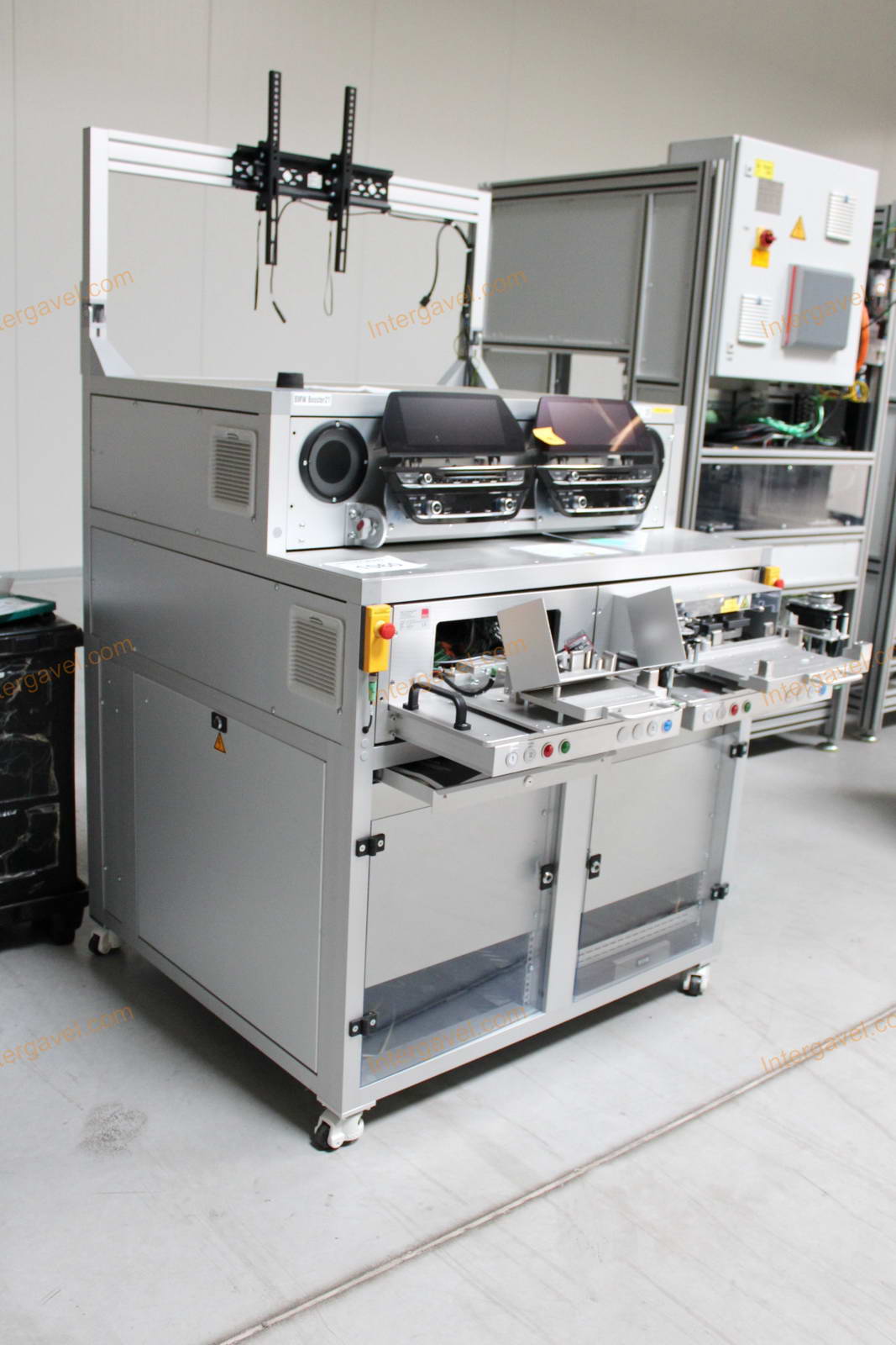 Bontott teszt munkahely