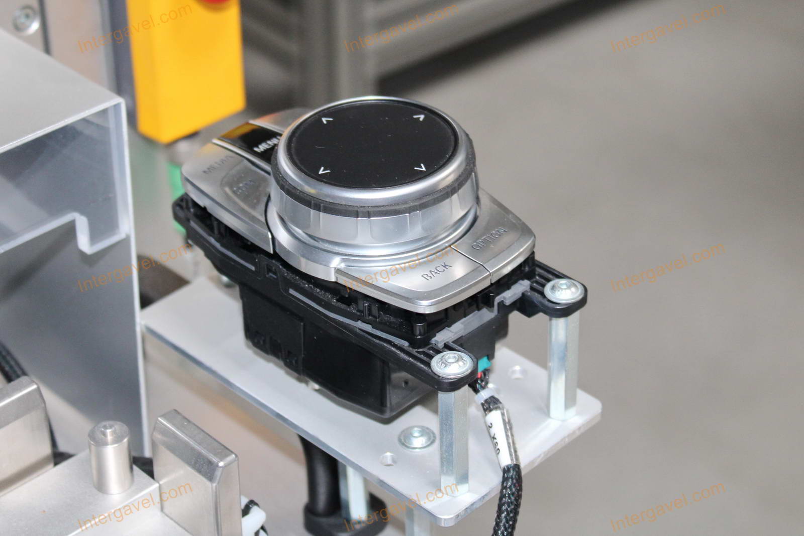 Bontott teszt munkahely 8