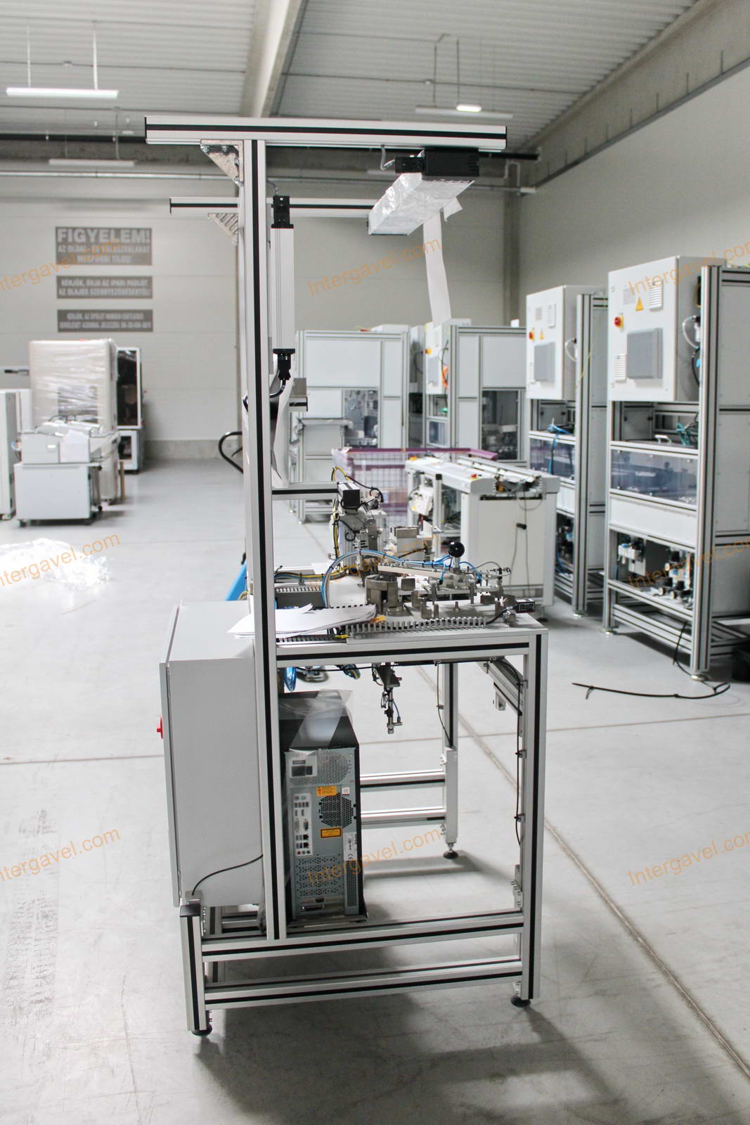 Bontott szerelő munkahely 3