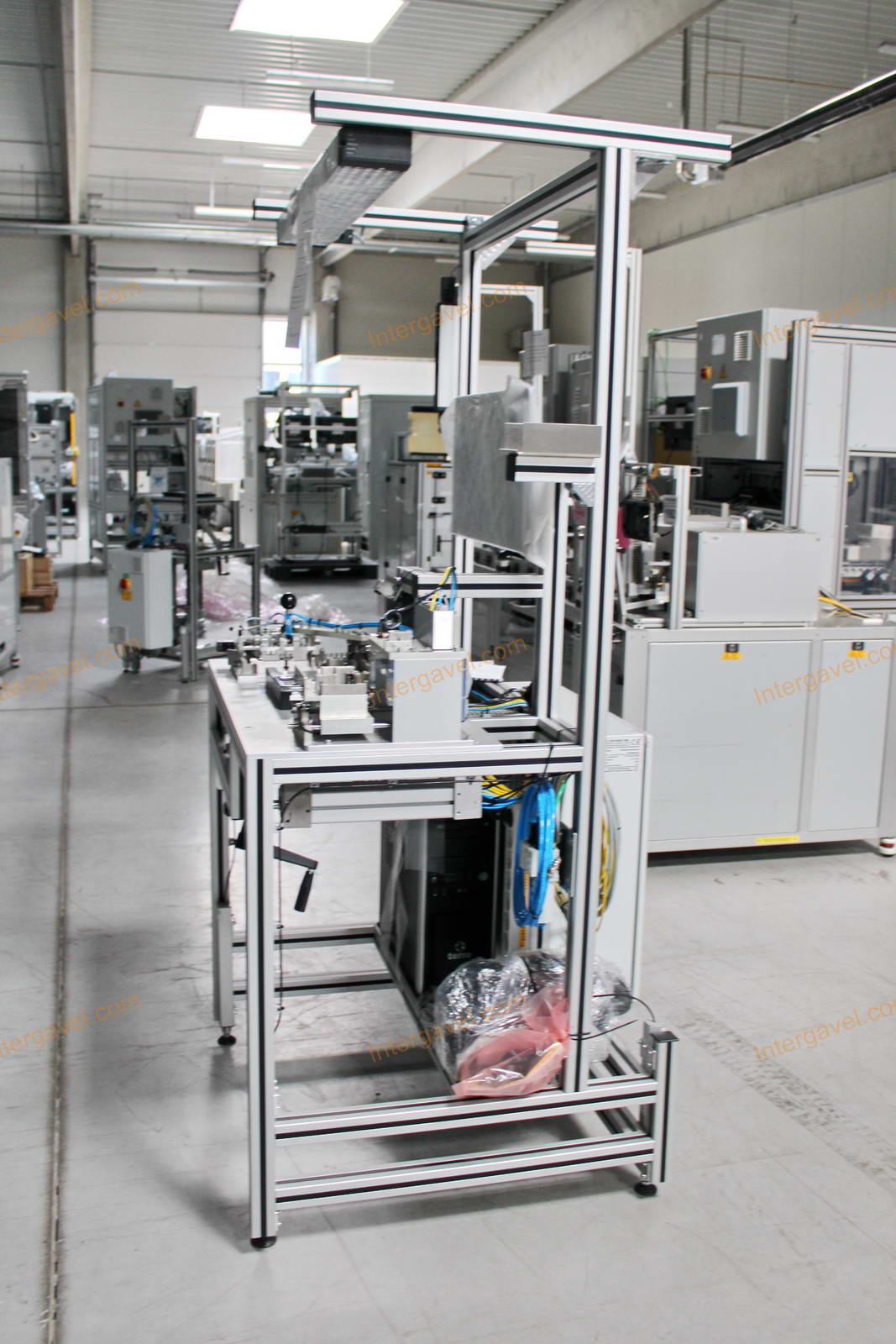 Bontott szerelő munkahely 4