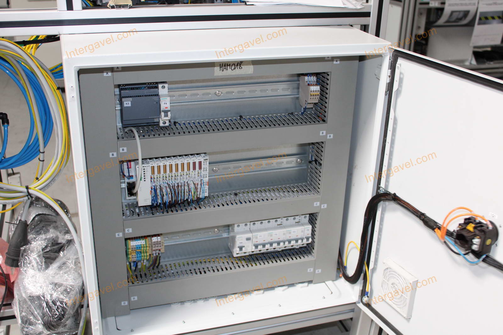 Bontott szerelő munkahely 14