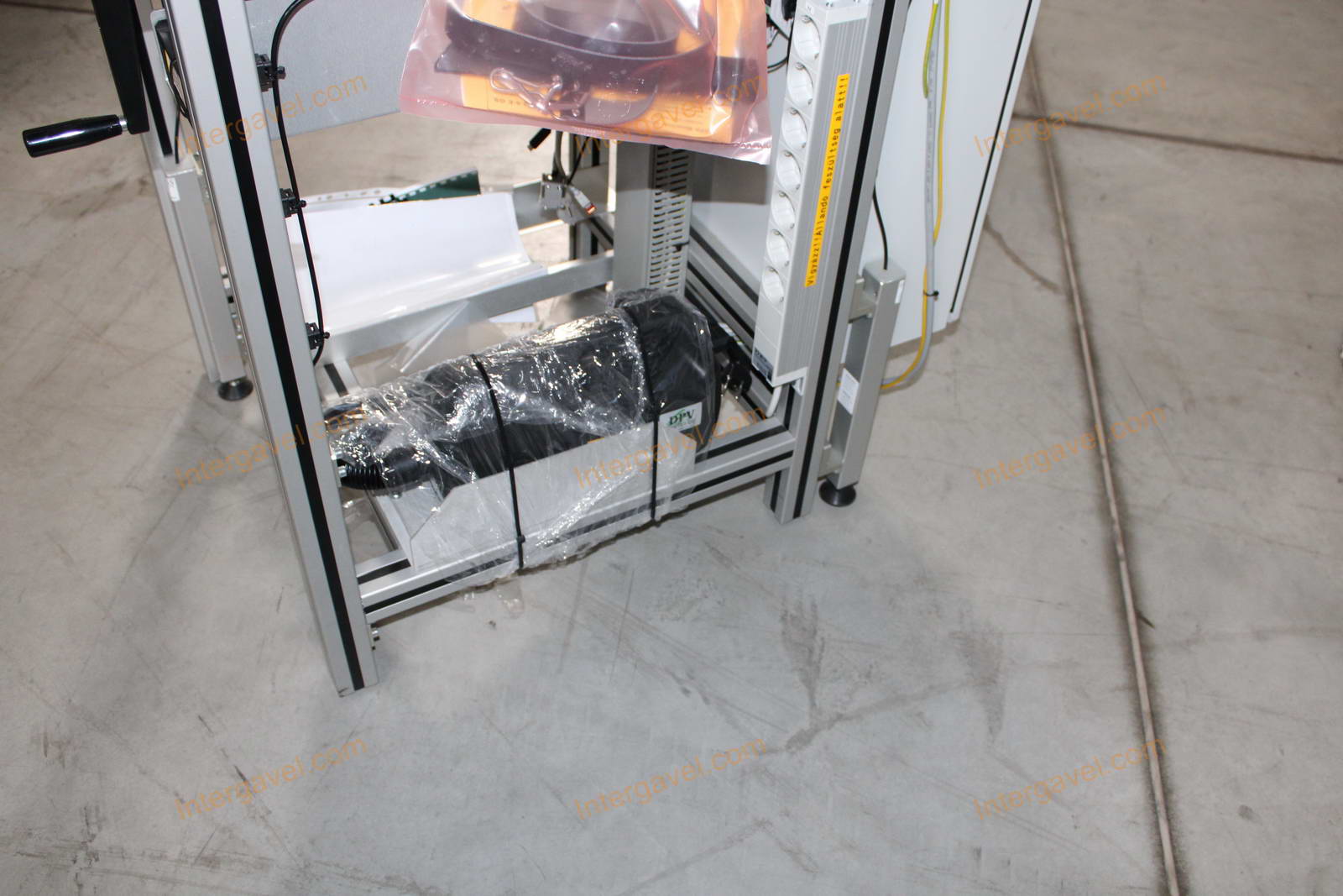 Bontott szerelő munkahely 4