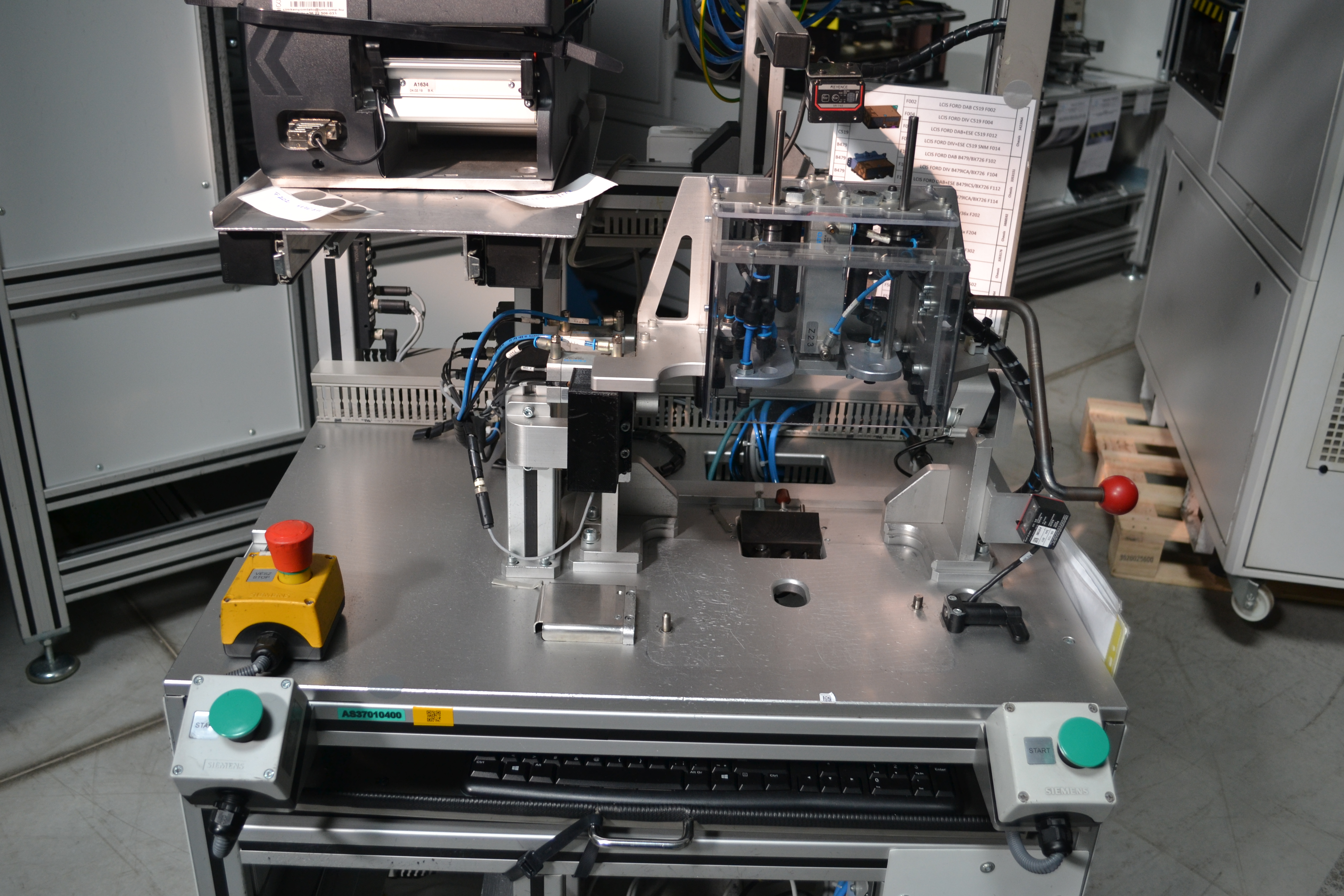 Bontott szerelő munkahely 5