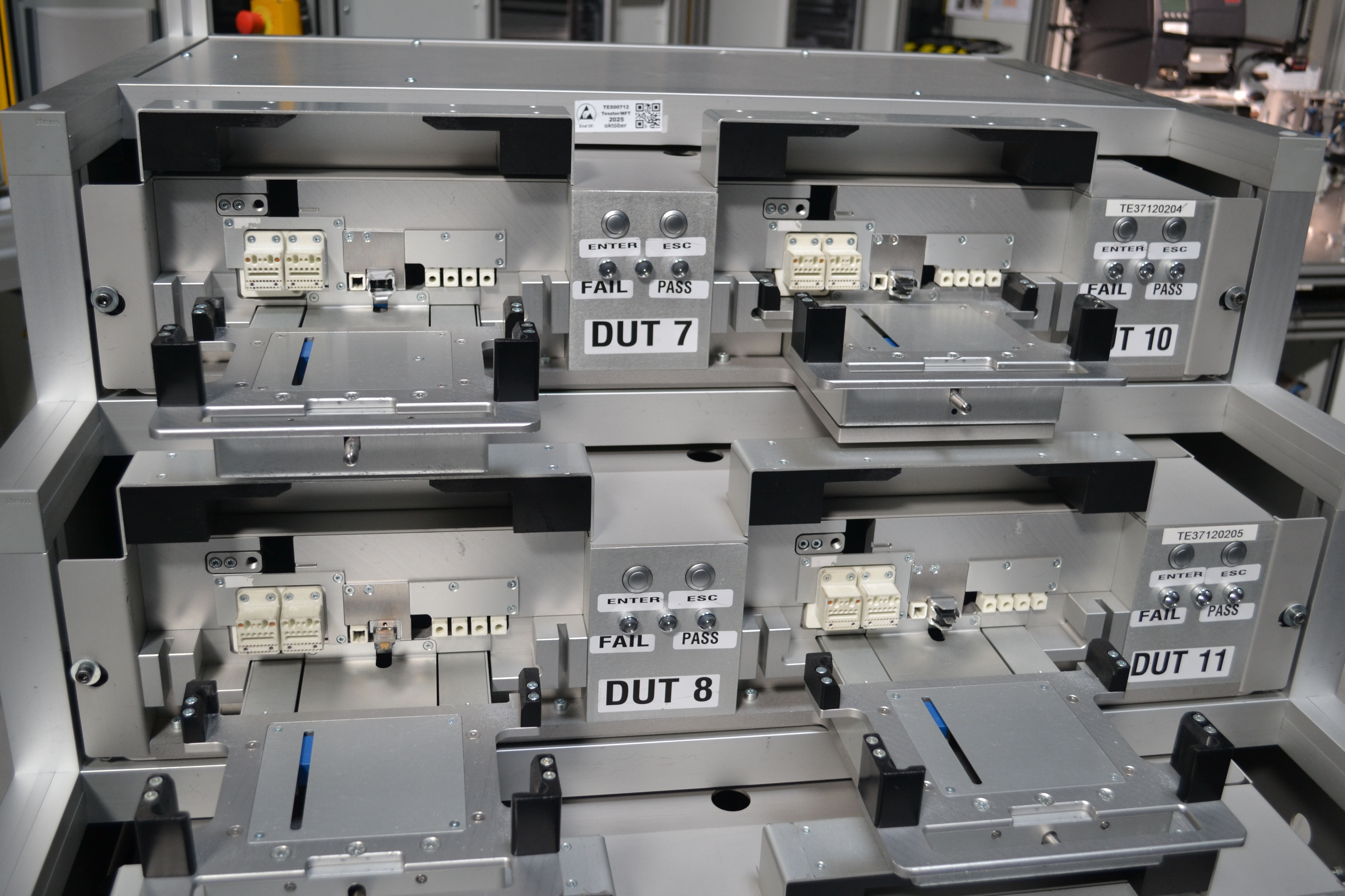 Bontott szerelő célgép 4