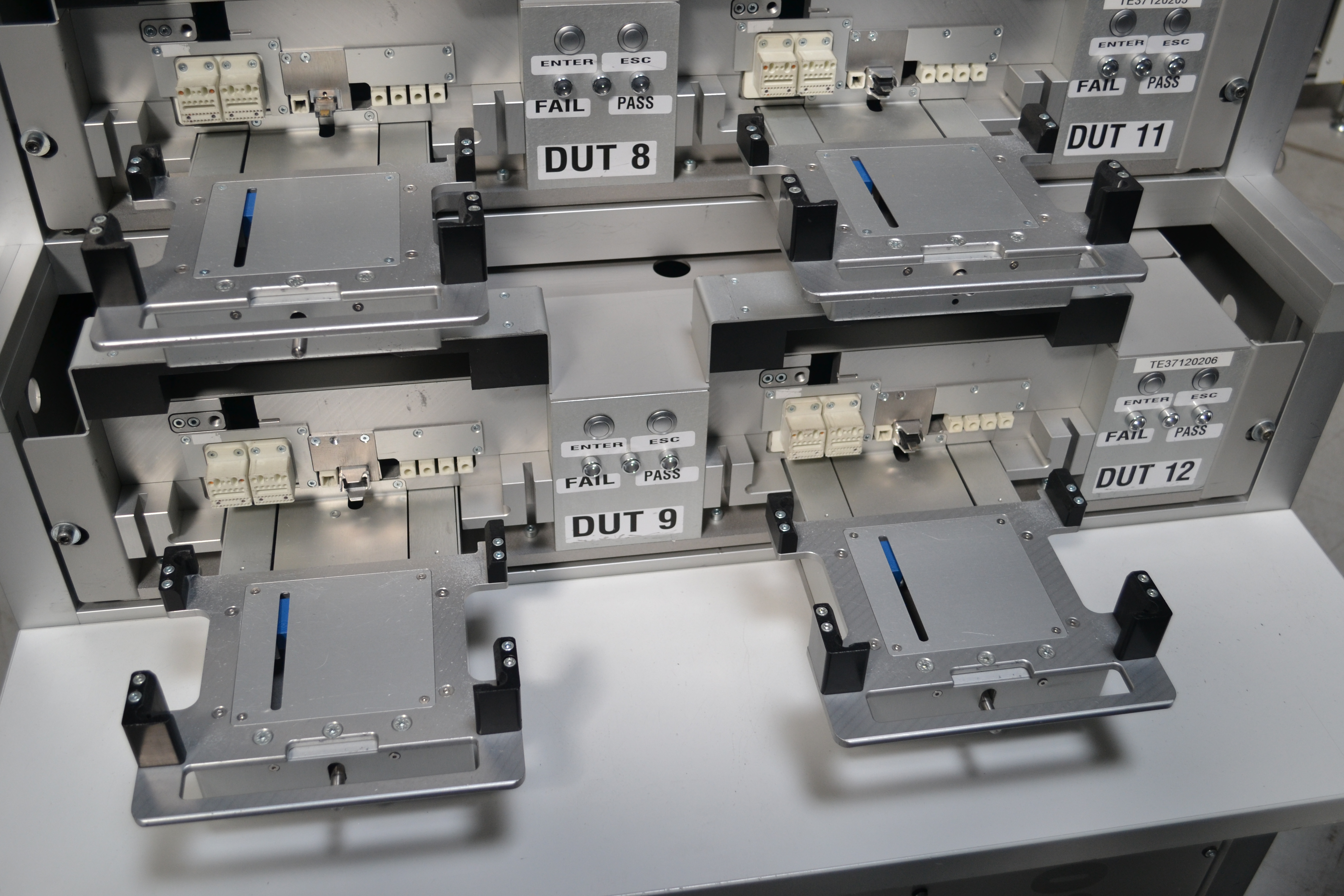 Bontott szerelő célgép 5