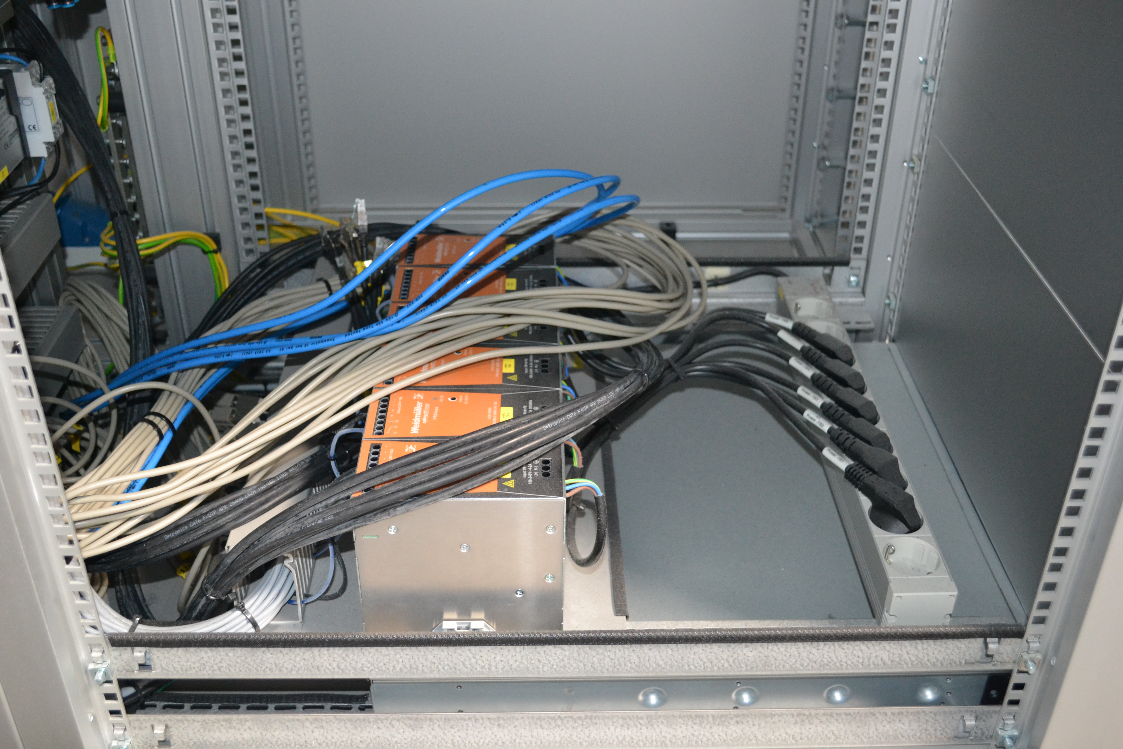 Bontott szerelő célgép 6