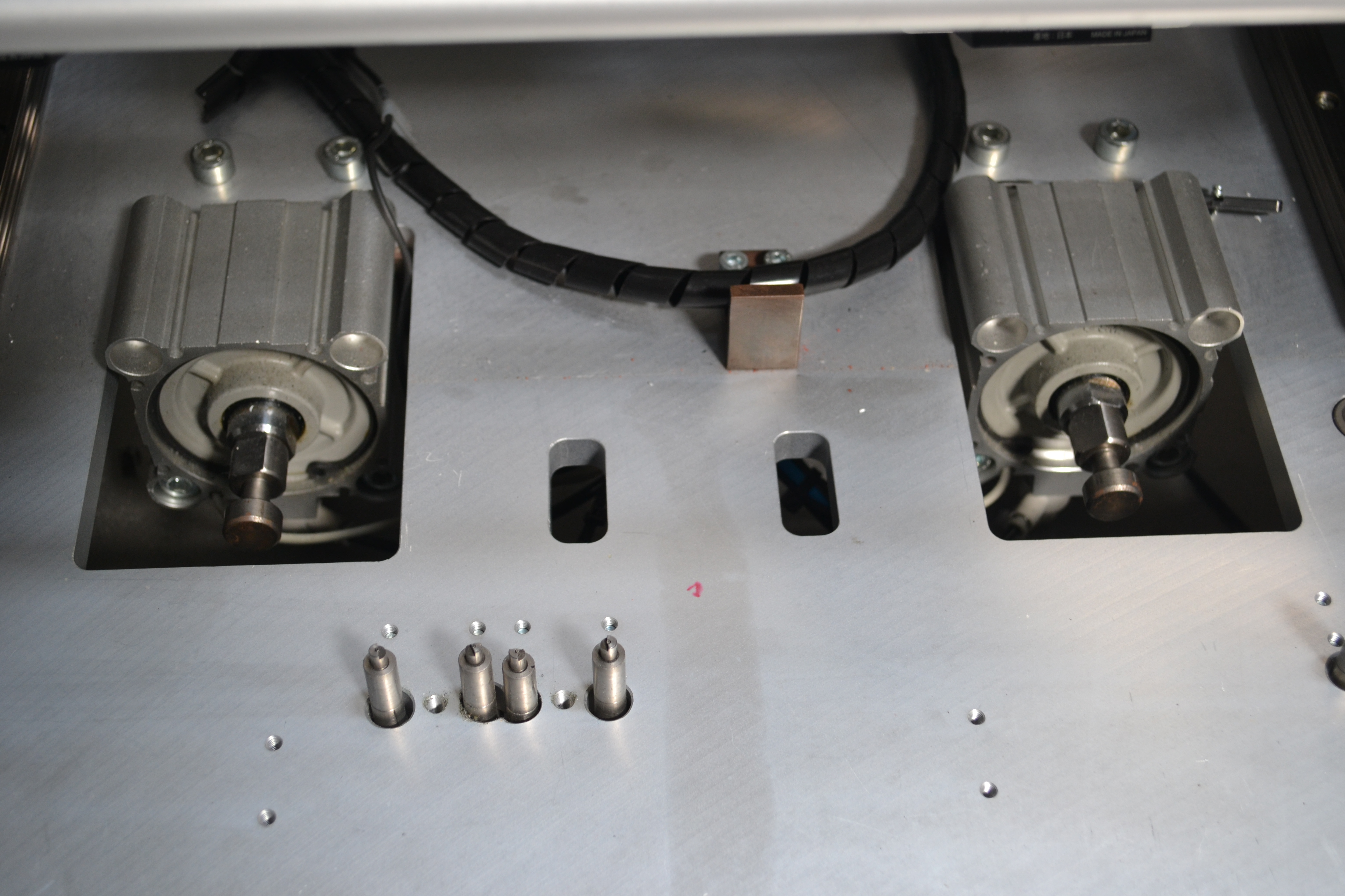 Bontott szerelő munkahely 11