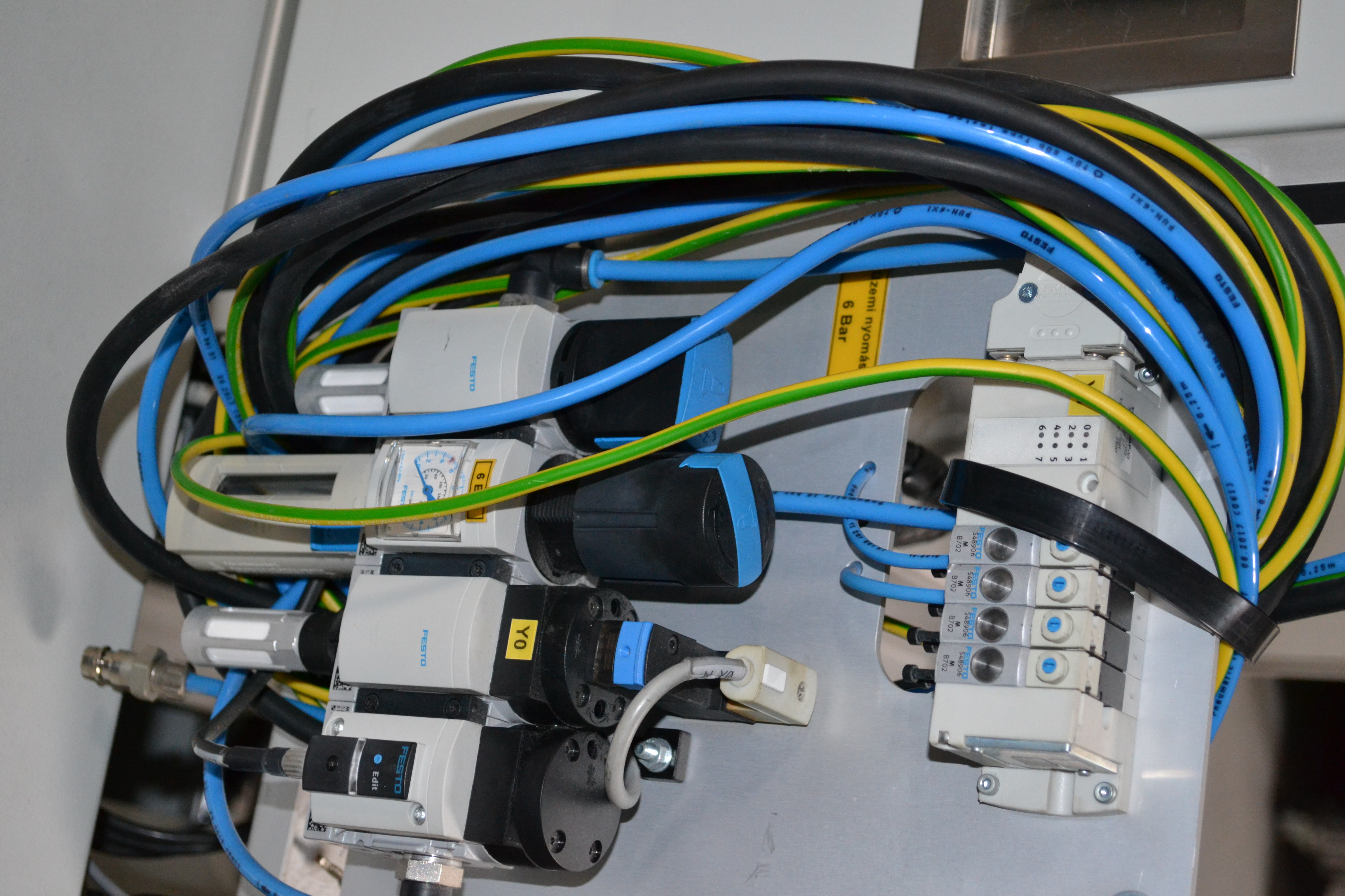 Bontott szerelő célgép 5