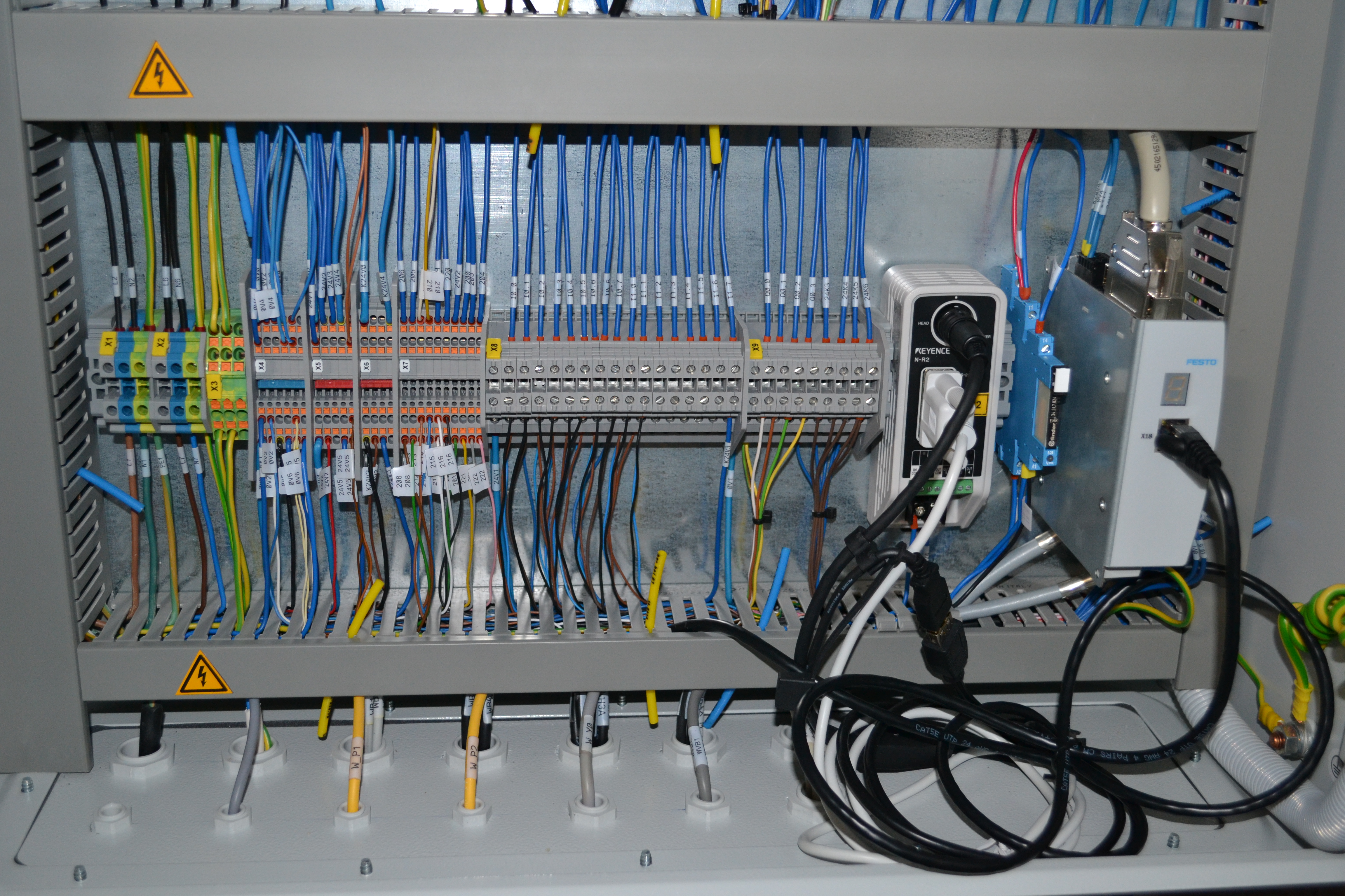 Bontott szerelő célgép 8