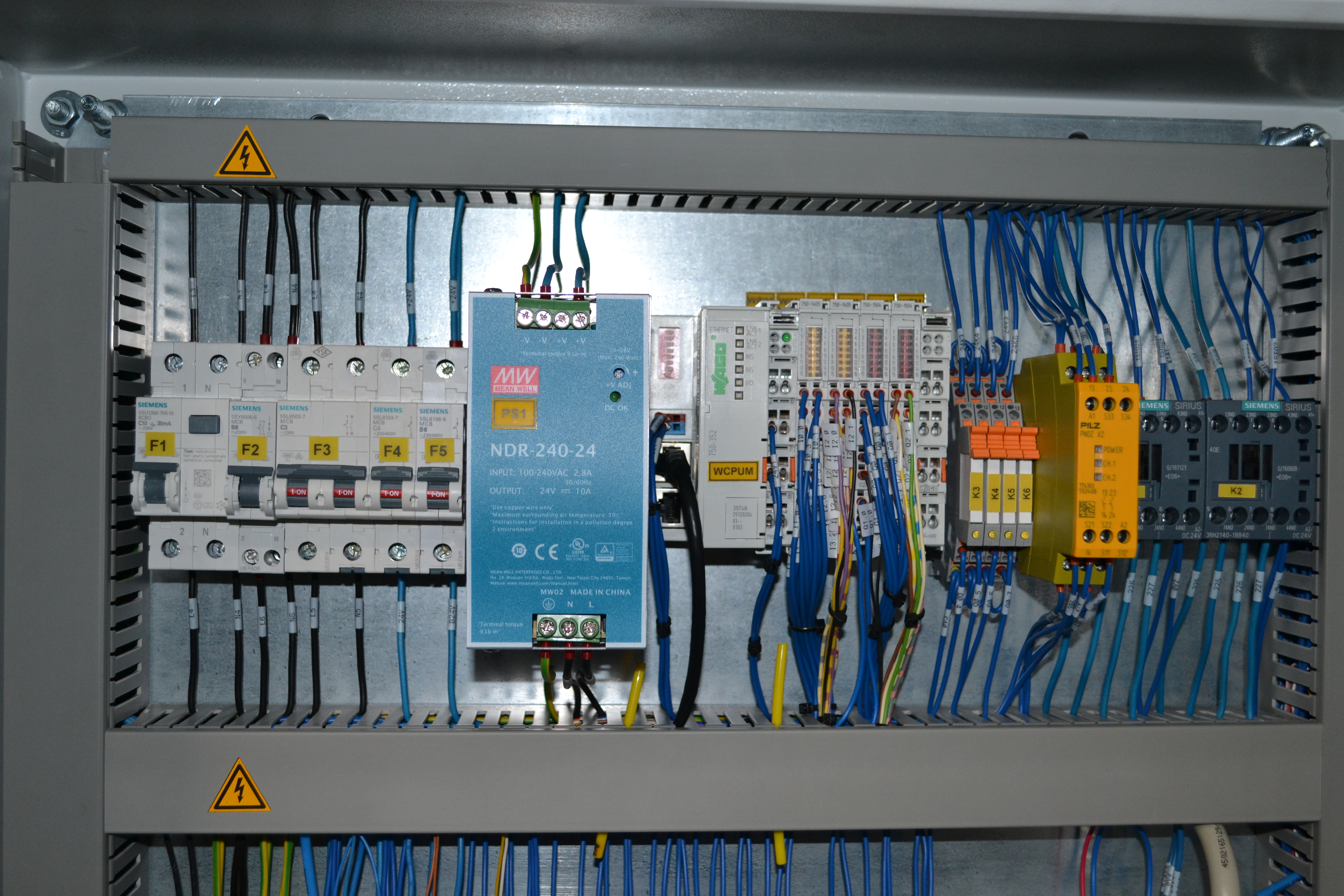 Bontott szerelő célgép 9