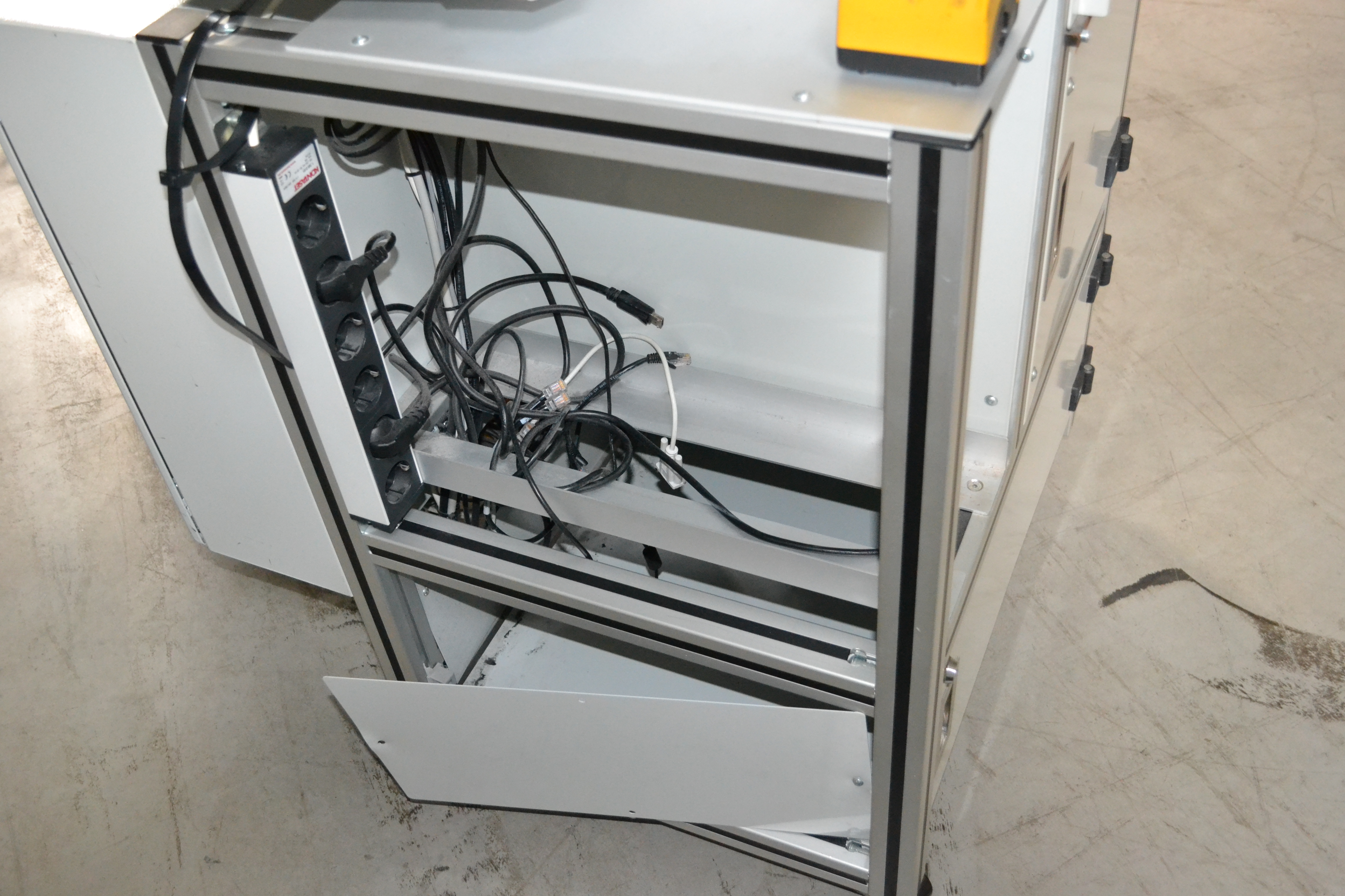 Bontott szerelő célgép 10