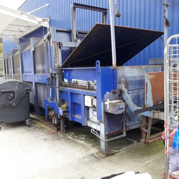 Compactor press and container