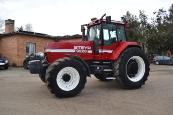 Steyr 9220 traktor
