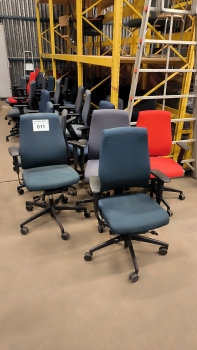Görgős szék (vegyes szín)