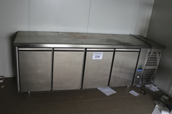 Chladnička counter
