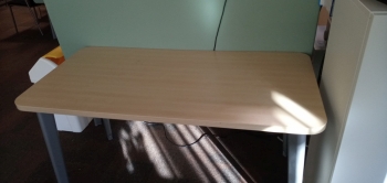 Písací stôl (javor)