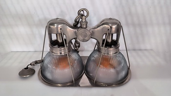 Industrial mennyezeti lámpák aukciója