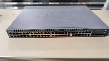 Juniper 3300 48P switch